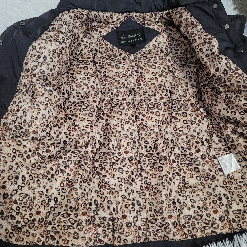 Snow jacket size small/medium - Picture 3 of 9